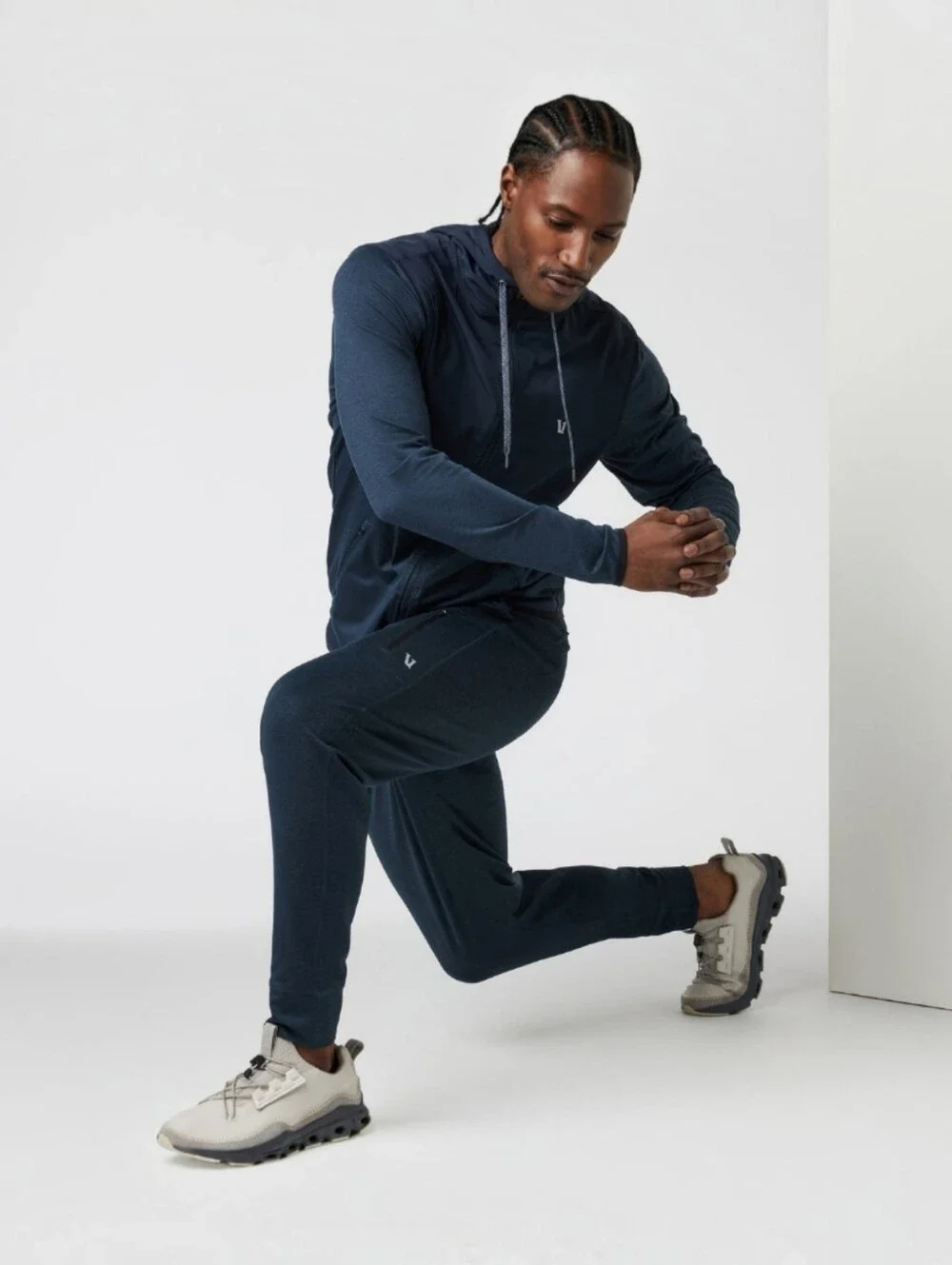 Vuori Men’s Ink Heather Blue Sunday Performance Joggers Athletic Pants, L